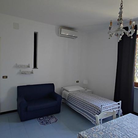 Villa Mary Trani Bagian luar foto