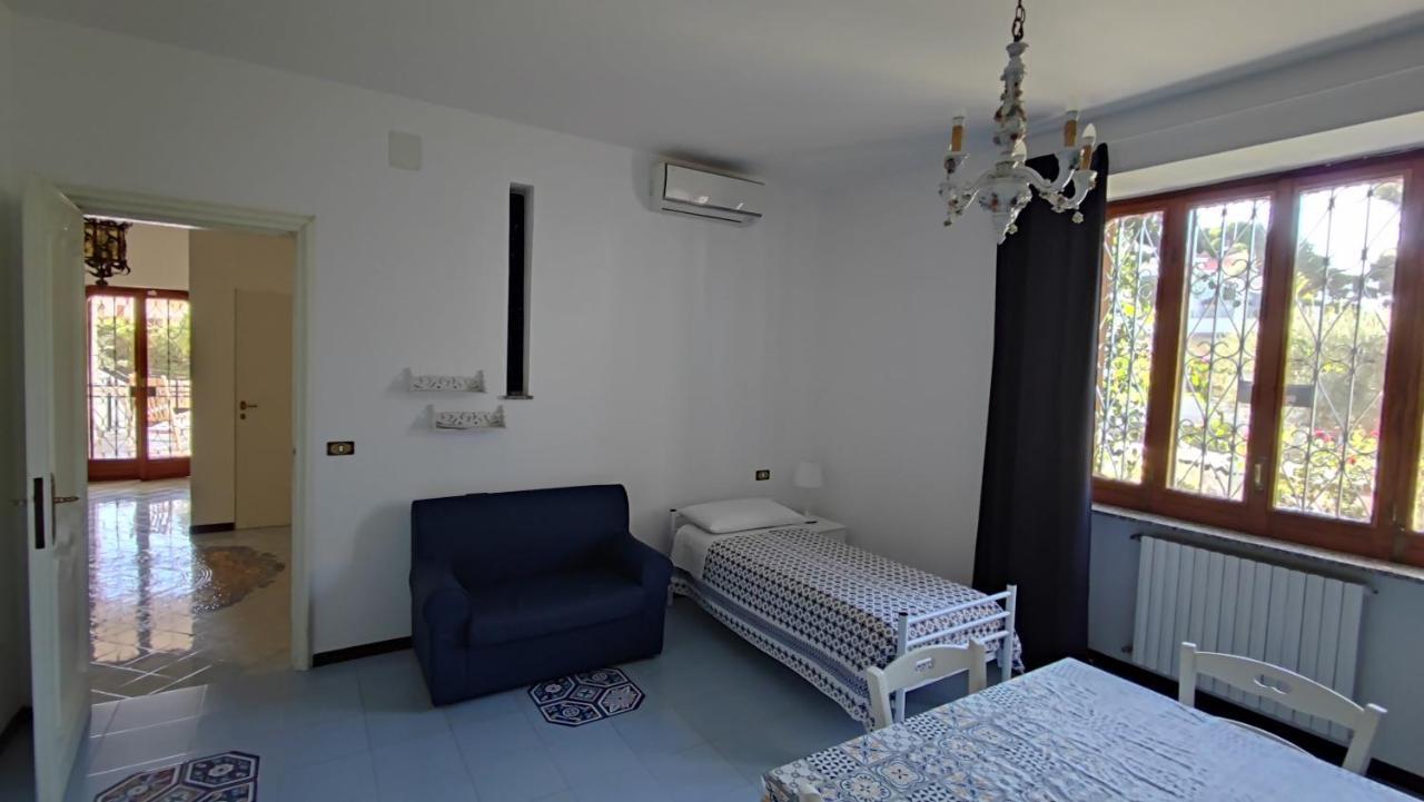 Villa Mary Trani Bagian luar foto