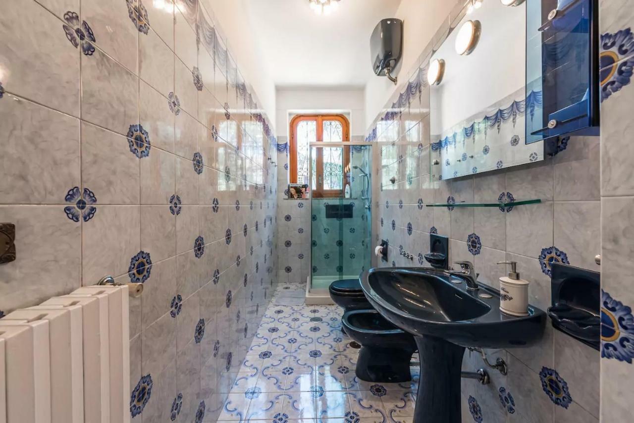 Villa Mary Trani Bagian luar foto